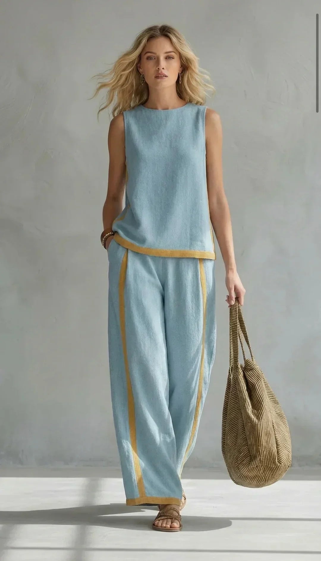 Ursula – Conjunto Chaleco y Pantalón Chic-Casual con Acabados Bicolor