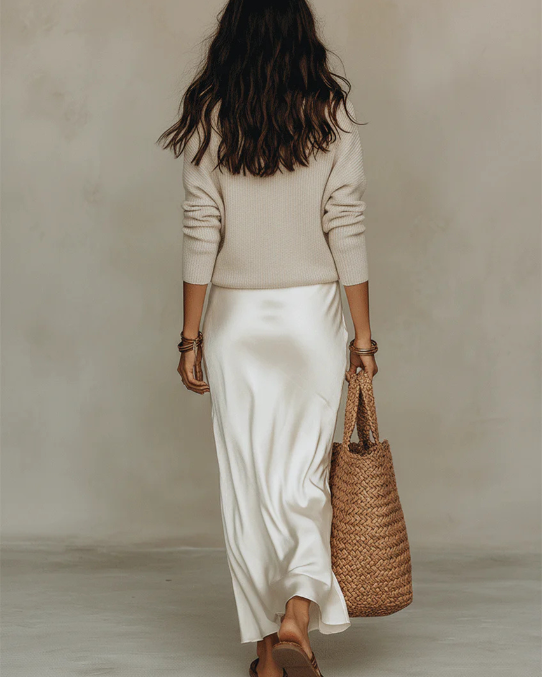 Anaïs – Vestido Midi Satinado Elegante